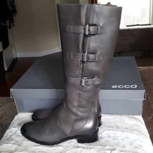 Ecco boots